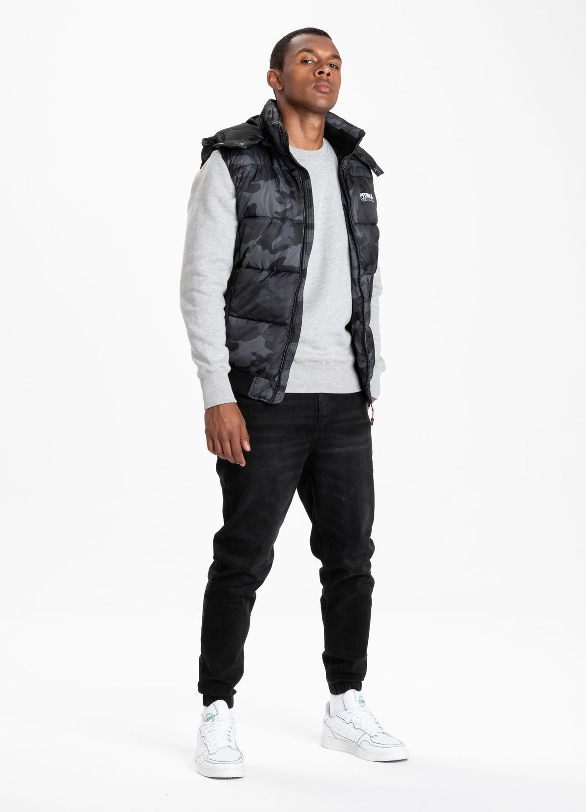 Weste Walpen All Black Camo