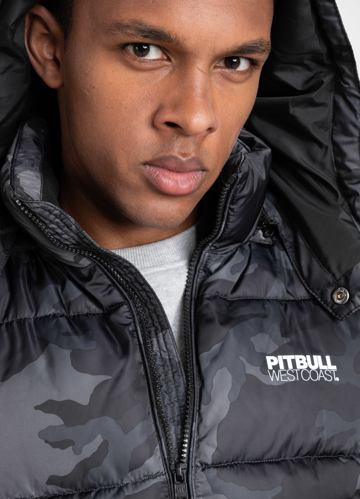 Weste Walpen All Black Camo