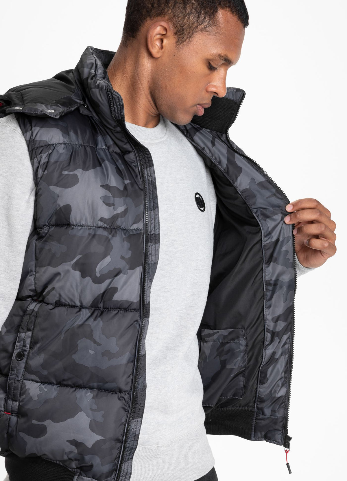 Weste Walpen All Black Camo