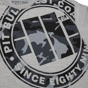 T-Shirt ganz in Schwarz mit Camouflage-Muster