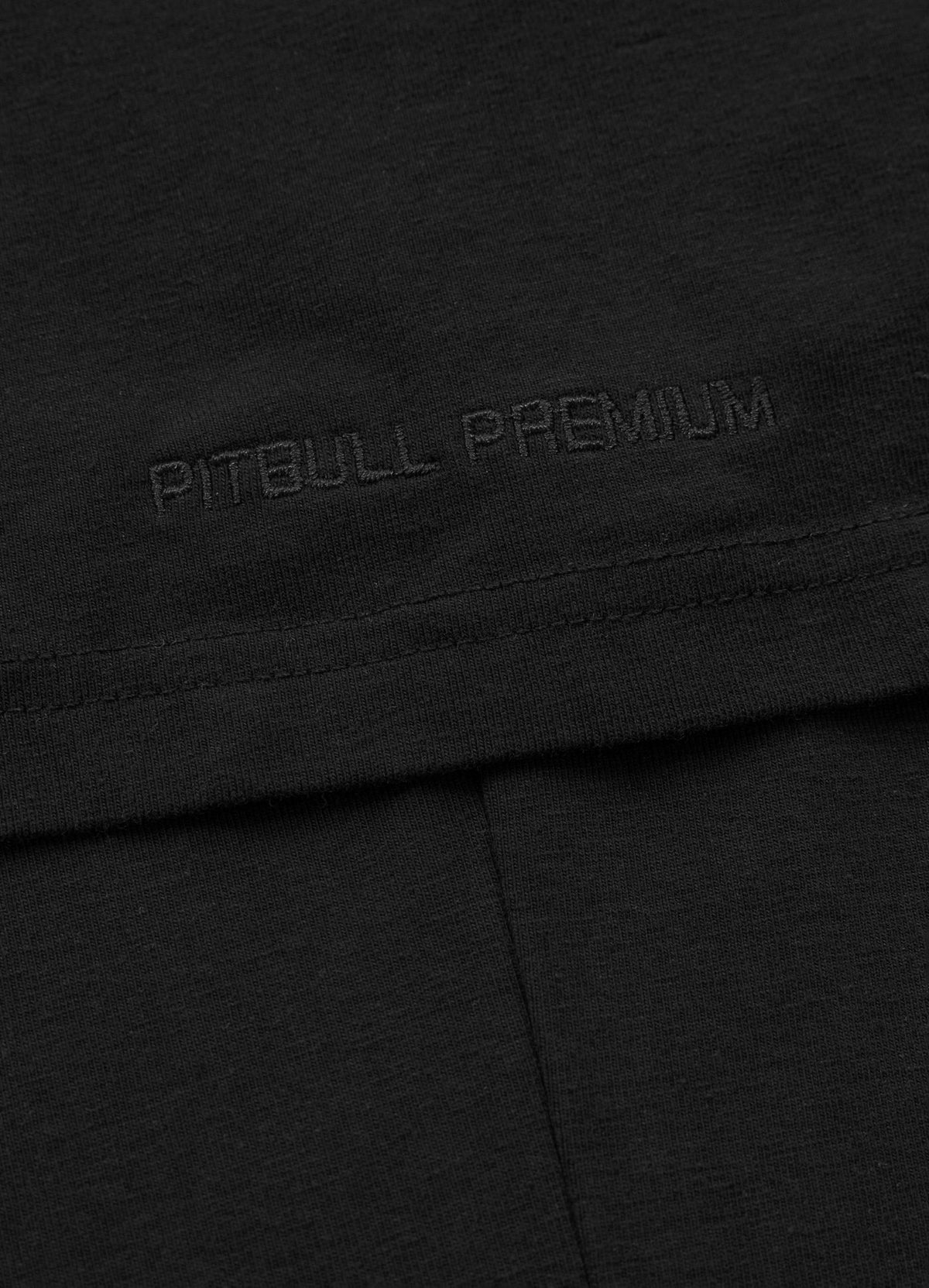 T-Shirt Slim Fit Kleines Logo