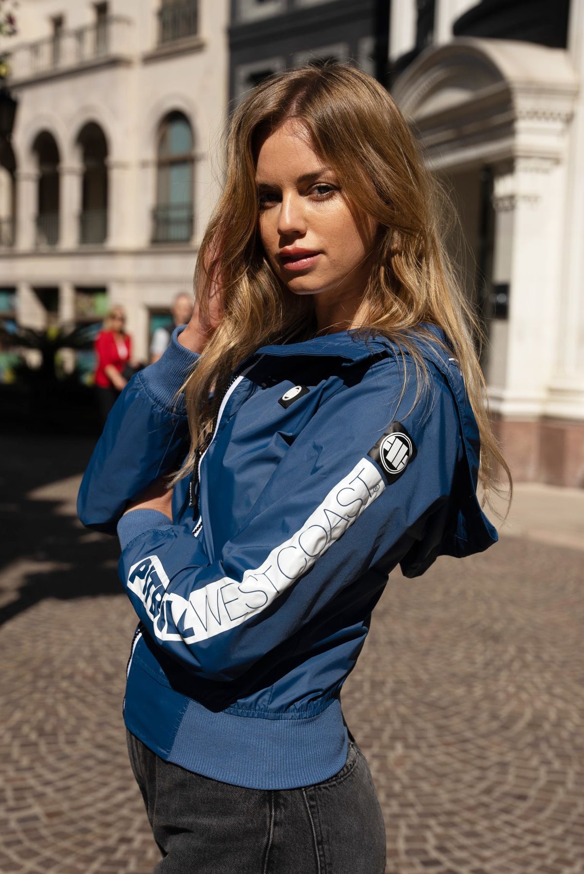 Damen Übergangsjacke mit Kapuze Aaricia Sleeve
