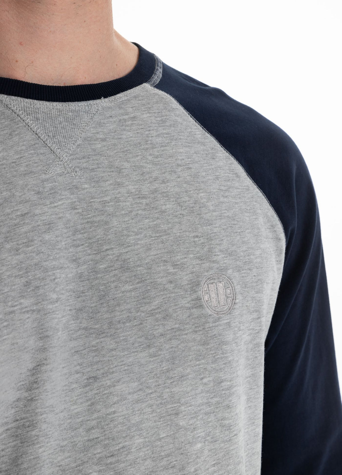 Longsleeve Heavyweight KLEINES LOGO Grau/Dunkelblau