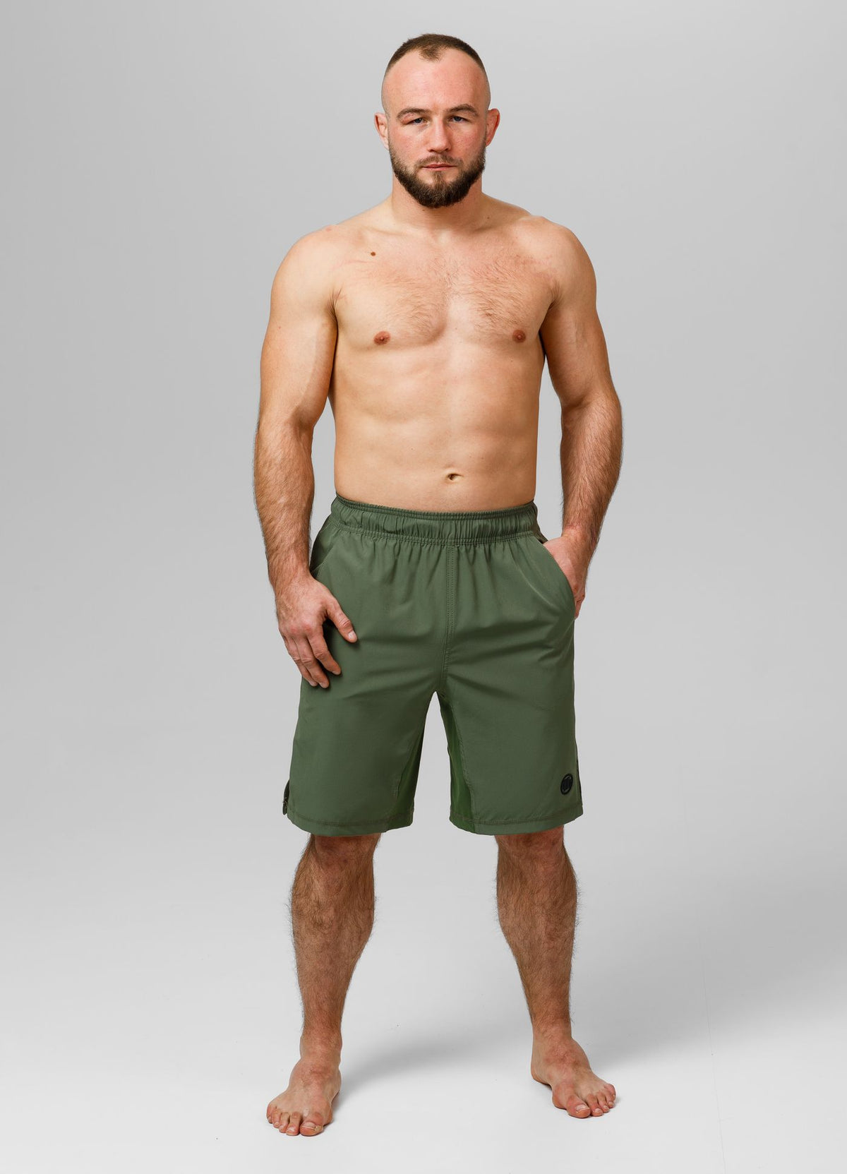 Shorts Leistung SPIKE Olive