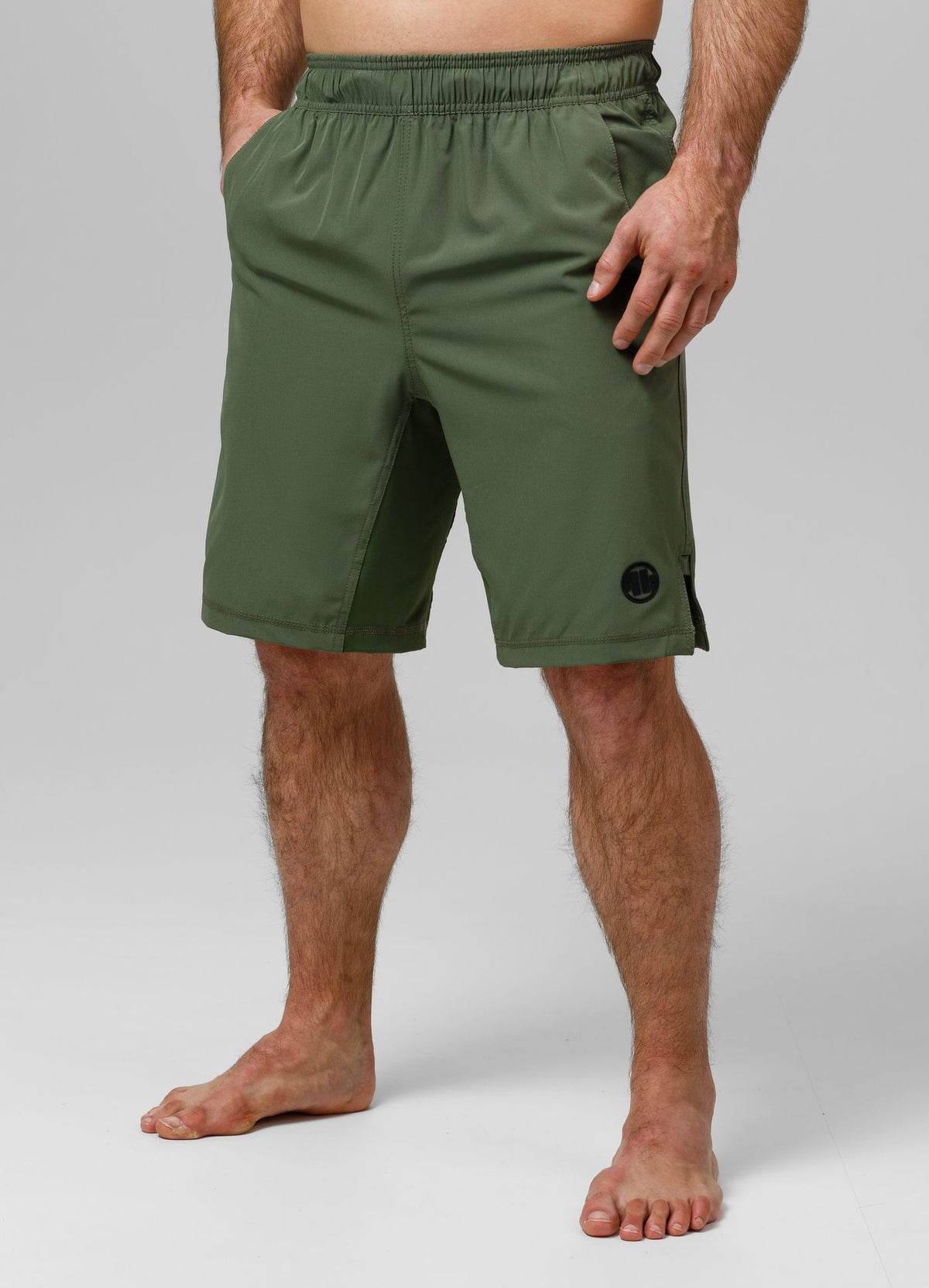 Shorts Leistung SPIKE Olive