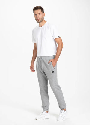 TRACK PANTS PREMIUM PIQUE KLEINES LOGO 21 GRAU MLG