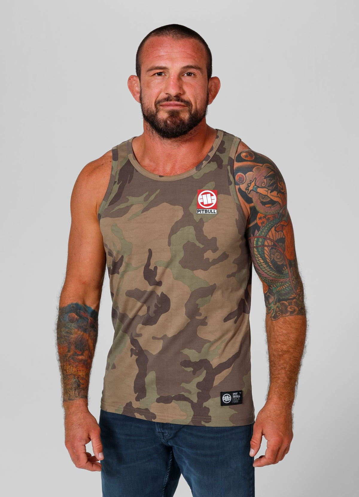 SMALL HILLTOP – Tanktop mit Camouflage-Muster und schmaler Passform