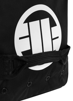 Schwarze Reisetasche von FIGHT HILLTOP