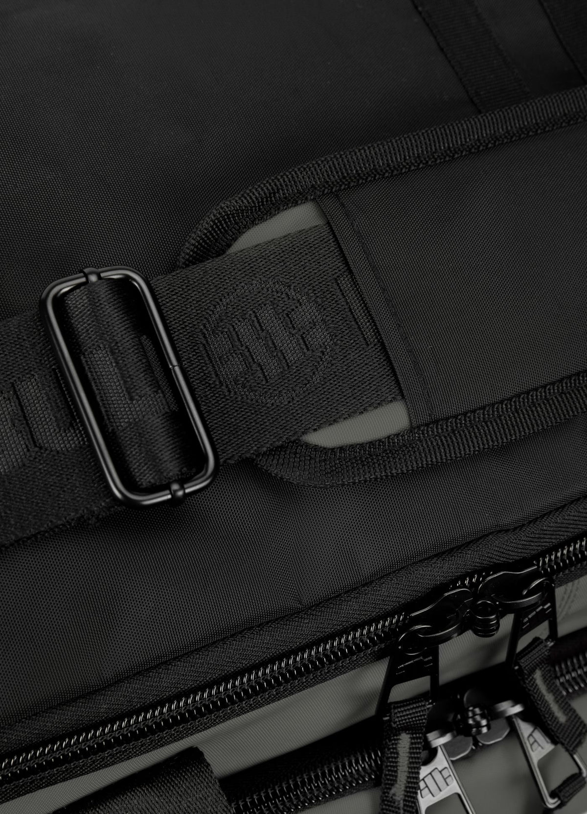 Große Reisetasche „LOGO TNT 2“ in Grau/Schwarz