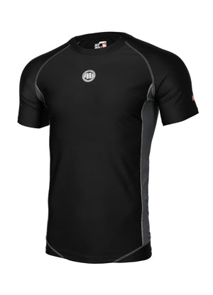 KURZARM RASHGUARD PRO MIT KLEINEM LOGO